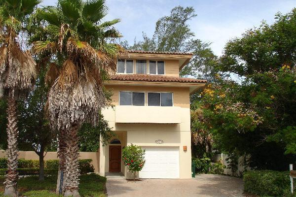 Serenity Four Bedroom Villa Holmes Beach Bagian luar foto